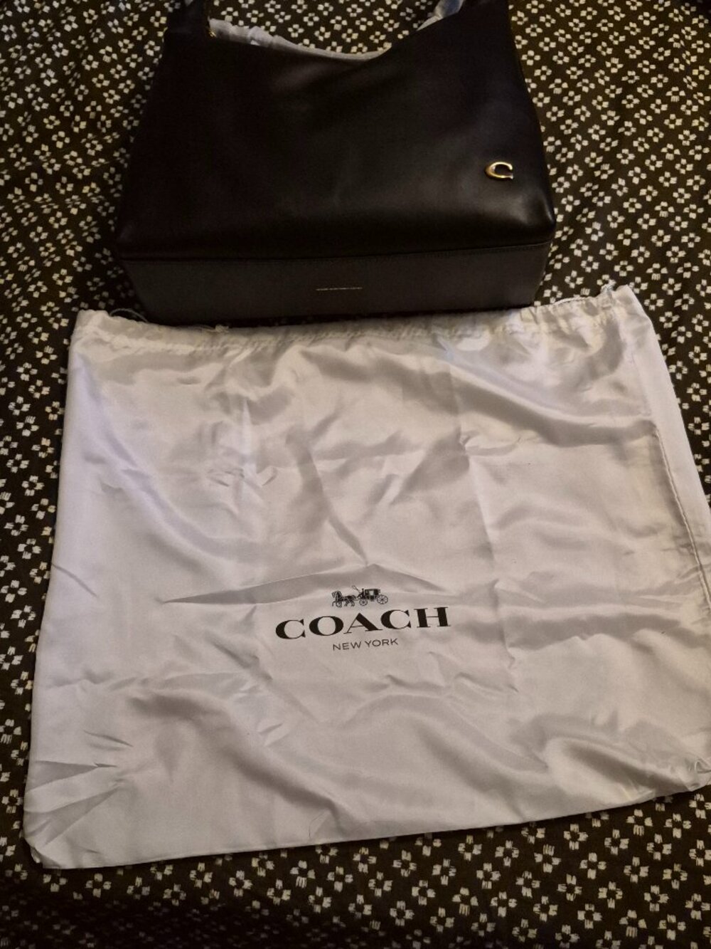 Coach purse  juilet 38